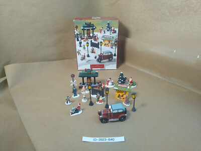 VTG Resin Christmas Snowflake Village ALL 19-PCS CITY NEWS STAND Grandeur Noel