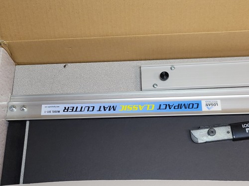 Logan Graphic Products 32" Compact Classic 301-1 Mat Cutter Bevel Cutter Knife - Picture 3 of 4