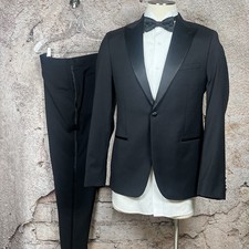 IKE Behar Evening Black Peak Lapel 2-Piece Wool Mens 42R/36 Tuxedo Suit Stretch