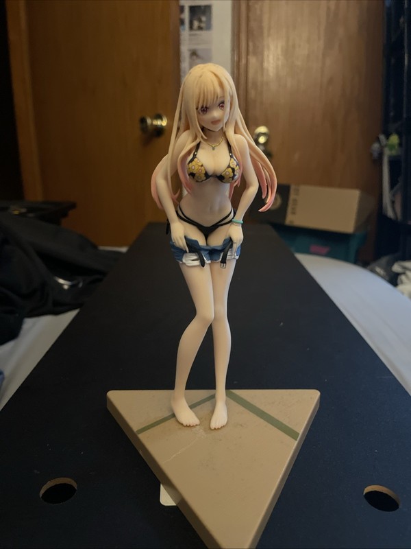My Dress Up Darling Marin Kitagawa 7.5in Anime Figure PVC Statue Luminasta SEGA