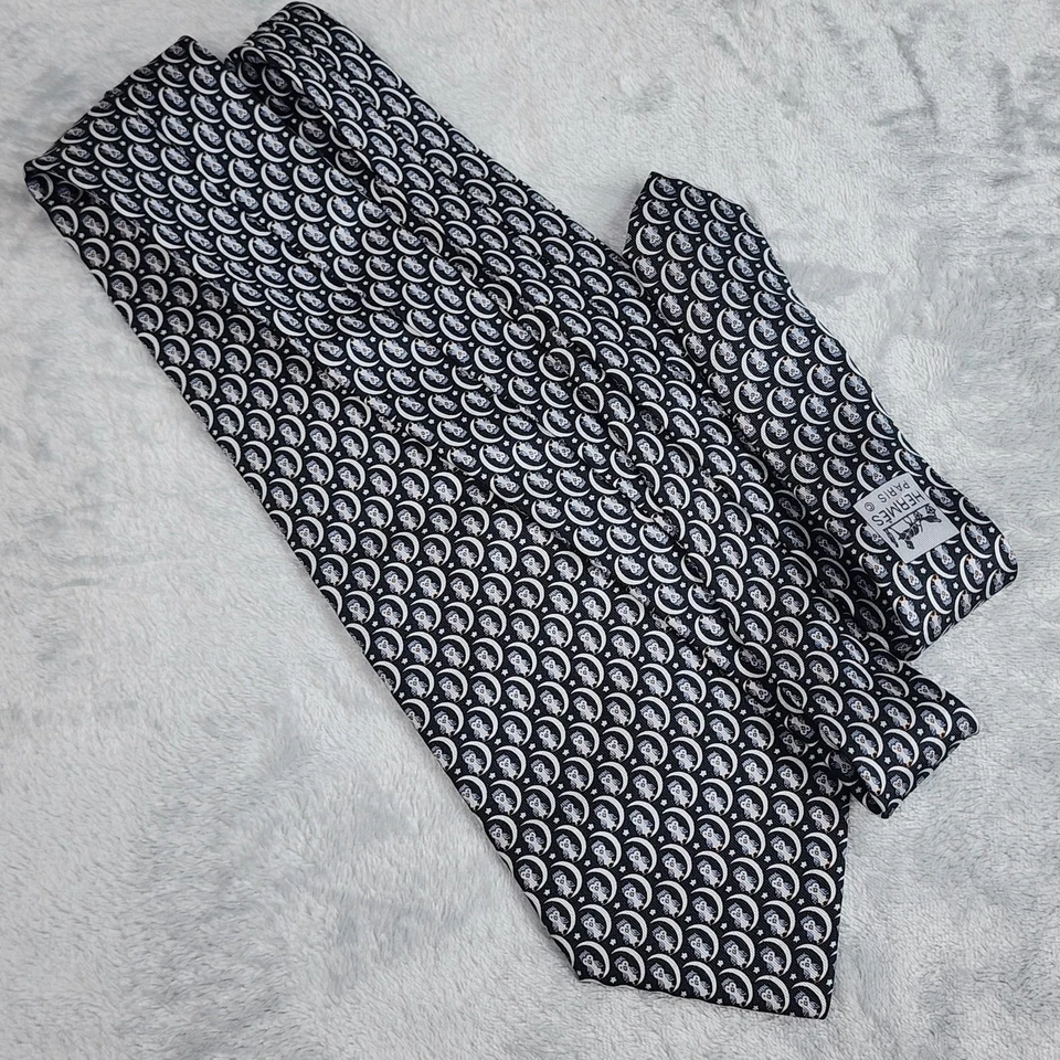 Corbata Hermes Paris Para Hombre Negra Seda Estampado Búho Hecha en Francia 5269 SA 90s Foto 4 de 4