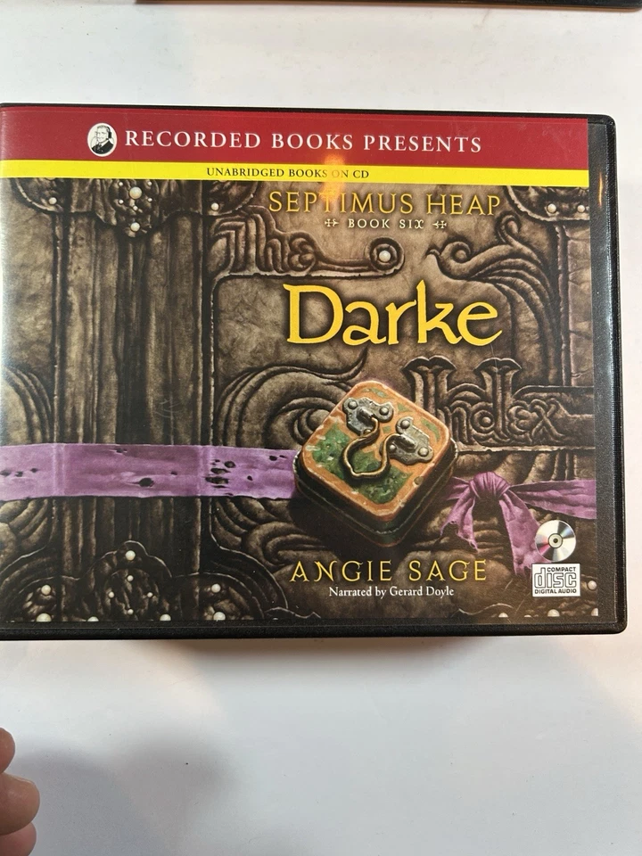 Lot 4 Angie Sage SEPTIMUS HEAP CD Audio books Flyte/Physik/Syren/Darke  Like New - Image 4 of 4