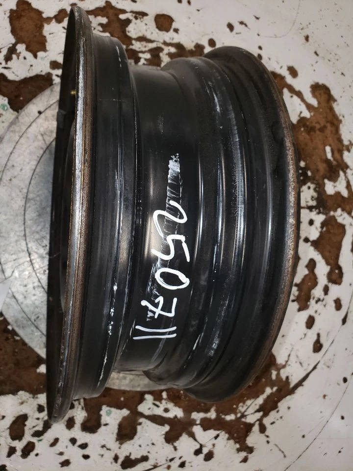 车轮 15x5-1/2 钢制 适合 12-19 VERSA 1426560 — 第 2/4 张图片