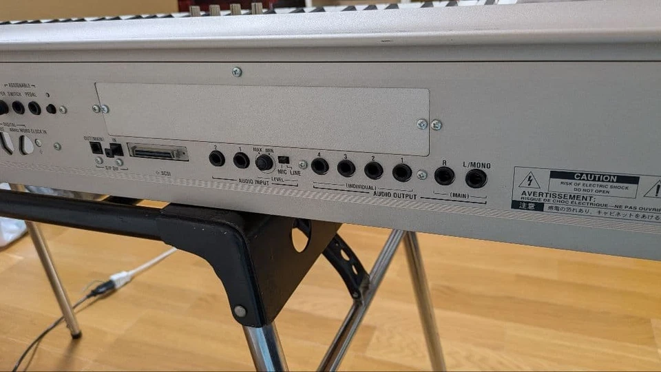 Korg Triton Studio 88 V2 Workstation Synthesizer w/ Genuine Damper Pedal Japan - Image 4 of 4