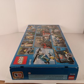 LEGO CITY 60140 ROBBERS & POLICE FIGS BULLDOZER BREAK-IN VINTAGE SET RETIRED!