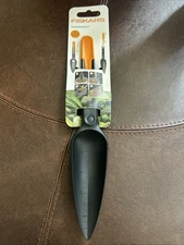 Fiskars Hand Seed Sower, planting gardening tool trowel 