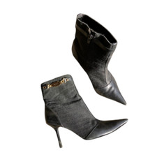 Vintage Women's Guess Black Monogram Booties Sz 6.5