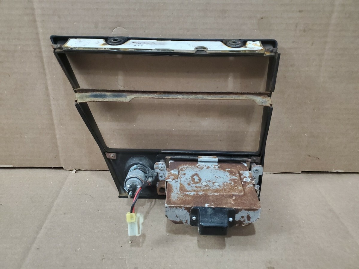 1987-1989 NISSAN 300ZX Z31 RADIO AND AC DASH BEZEL TRIM BLACK | eBay