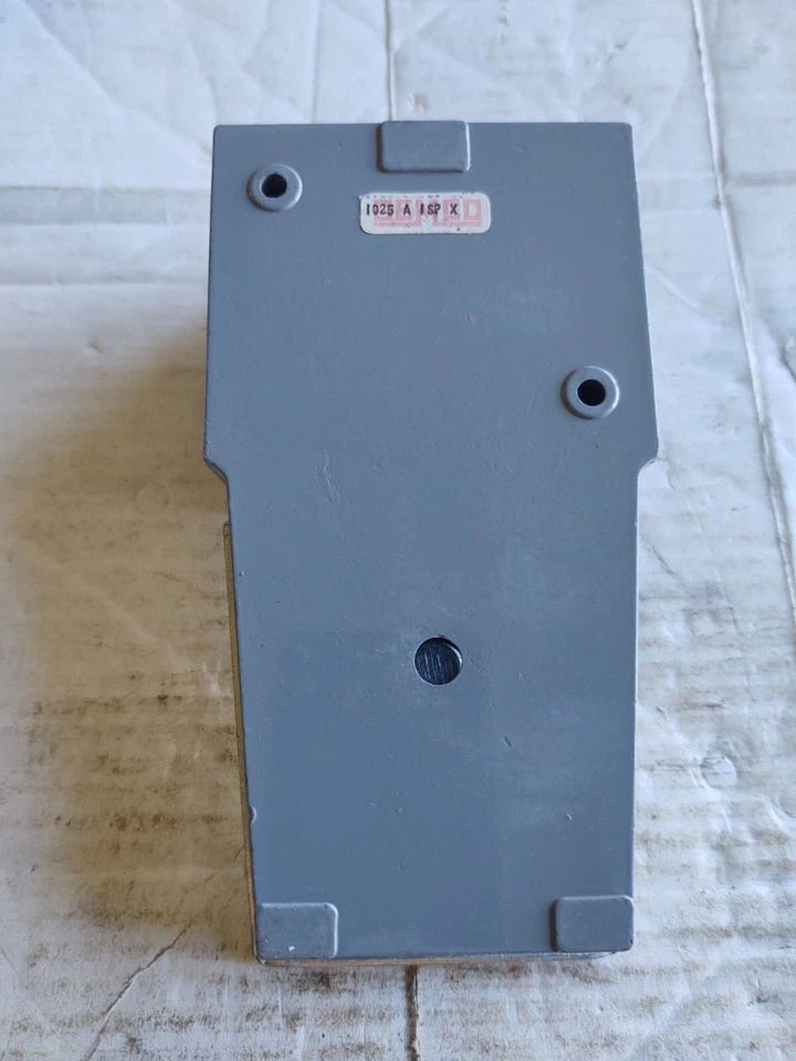 Interruptor de pie McGraw-Edison Gemco #1025-A-1SP-X Foto 3 de 4