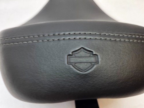 Genuine Harley-Davidson Sportster 48 Solo Seat P52000198 2004-2018 - Picture 7 of 16