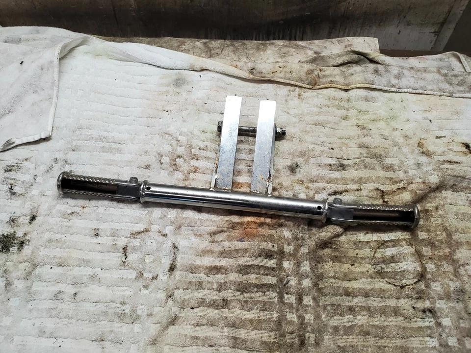 1981 Yamaha Virago XV920 R XV 920 R Highway Bars Forward Foot Rest  - Image 3 of 4