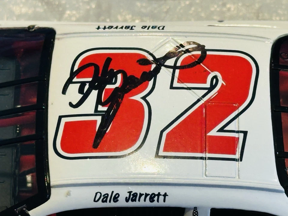 ¡¡¡Coche NASCAR 1/24 1998 WHITE RAIN FIRMADO POR DALE JARRETT!!!! Foto 4 de 4