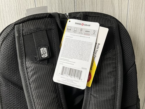 SWISSGEAR 18,5" Scan Smart TSA Laptop und USB Netzstecker Rucksack - Schwarz - Bild 3 von 12