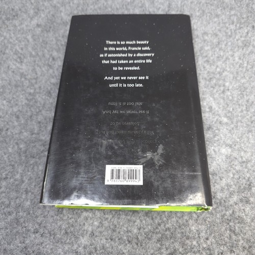 The Living Sea of Waking Dreams by Richard Flanagan Hardcover Book - Picture 15 of 15
