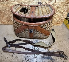 Vintage Wicker Leather Fly Fishing Trout Fish Creel Basket Pouch With Strap Vintage Wicker Leather Fly Fishing Trout Fish Creel Basket Pouch With Strap - Image 1