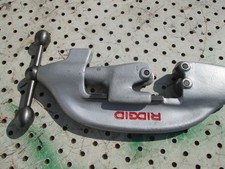 RIDGID 42390 PIPE CUTTER FOR THE 500 & 535 PIPE THREADERS