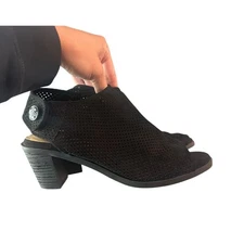 Lindsay Phillips Ansley Black Adjustable Strap Heels Size 9.5