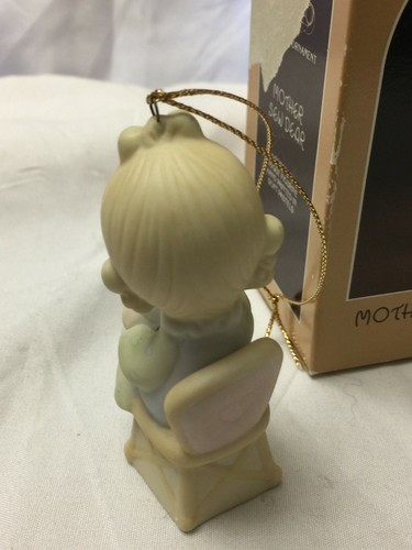 Precious Moments 1983 MOTHER SEW DEAR E-0514 Ornament Verkauf Sammlung - Bild 2 von 3