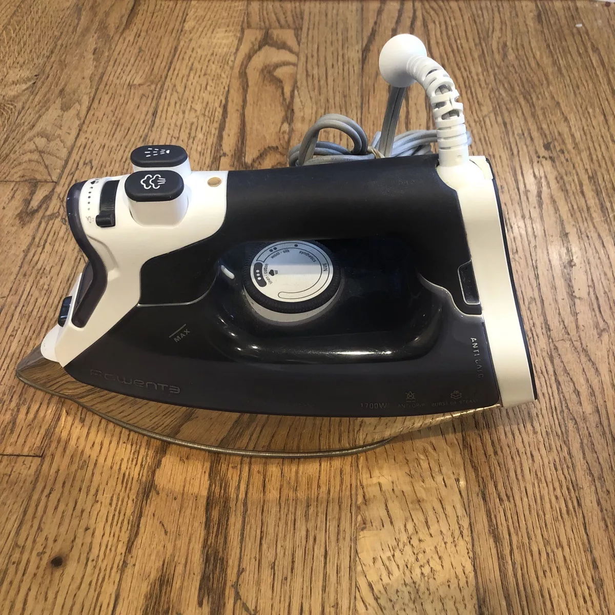 Rowenta DW 8080 Pro Master 1700 Watt Iron Works Great