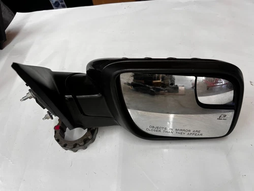2011, 2012, 2013, 2014, 2015  Ford Explorer Door Mirror Passenger (Right) OEM