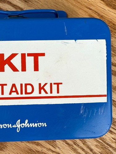 Lot Vintage Metallbox Johnson Johnson Erste Hilfe Set J-Kit Welsh Red Cross 50-70er - Bild 17 von 21