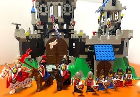 LEGO 6090 Royal King&rsquo;s Castle Vintage System Set w/ Box Manual Incomplete