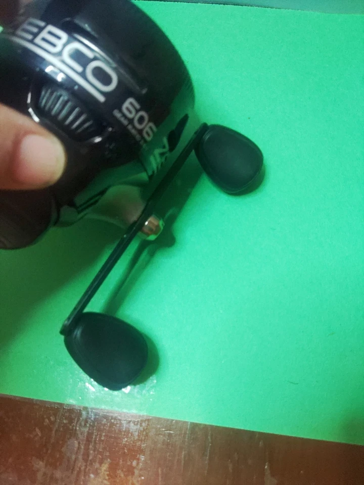 ZEBCO 606 size 60 Spincast reel 3.0:1 Gear Ratio Bite Alert. - Image 3 of 4