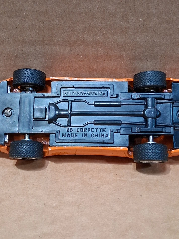 Tootsie 玩具 1968 Corvette 带拖车 — 第 3/3 张图片