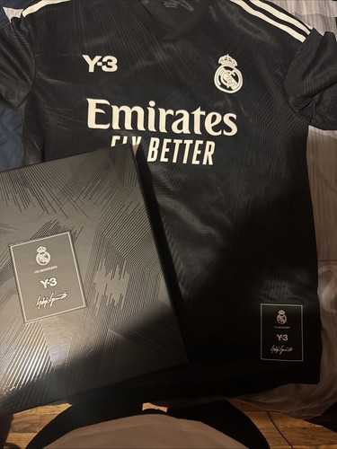 Real Madrid Y-3 Authentic 120 Anniversary Jersey Edition. Limited Edition - Picture 9 of 11
