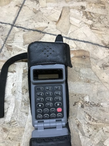 Vintage Motorola SB Brick Cell Phone Model F09HLD8416BG w/case - A GRADE !!!! lz - Afbeelding 7 van 7