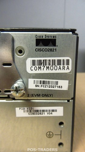 Cisco 2821 V04 Integrated Services Router w/ 2 LAN Ports + 4x HWIC Slots EXCL RM - Afbeelding 2 van 3