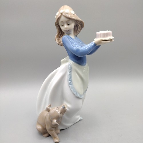 Lladro Nao Puppy's Birthday Girl with Cake Figurine 1045 MINT