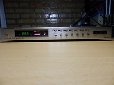 GRUNDIG ST 1500. Sintonizador (tuner) extraplano de 1.982 con pila nueva.