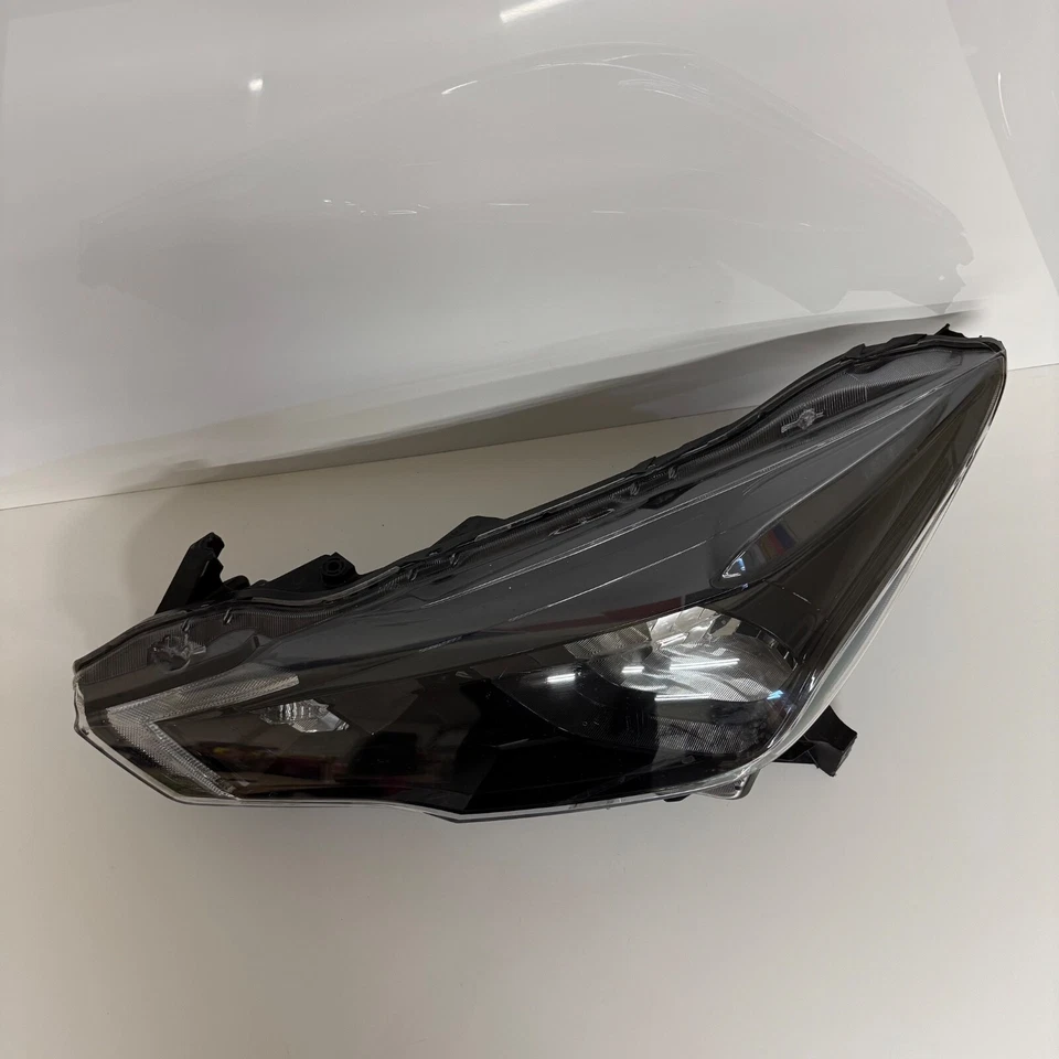 FARO IZQUIERDO PASAJERO NISSAN MICRA N/S GENUINO K14 2017 2020 NEGRO Foto 3 de 4