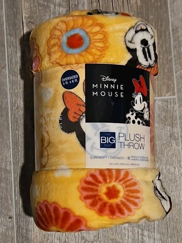 The Big One Plush Throw Blanket Minnie Super Soft Polyester 60 x 72 Oversized