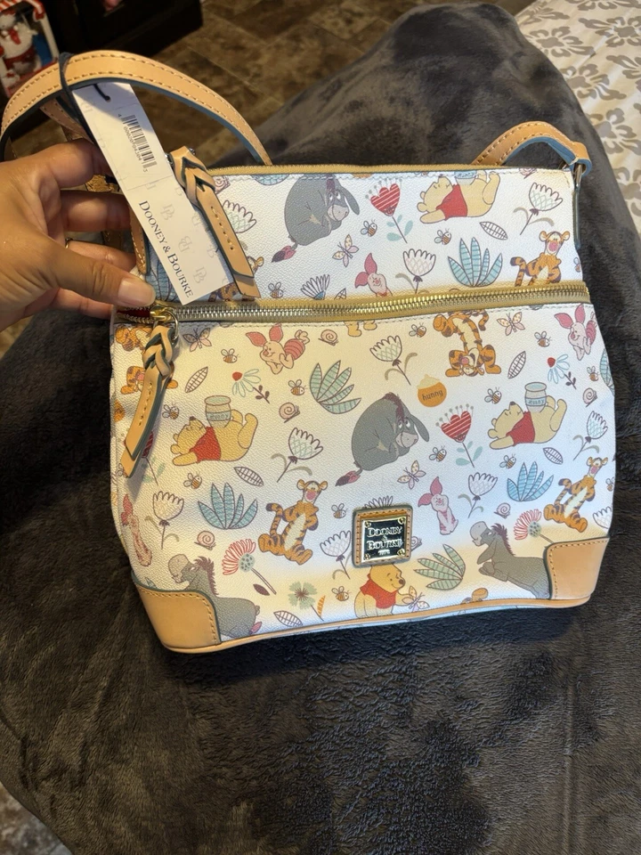 Bandolera RARA Disney Dooney & Bourke Winnie The Pooh 2018-Nueva con defectos�� Foto 2 de 4