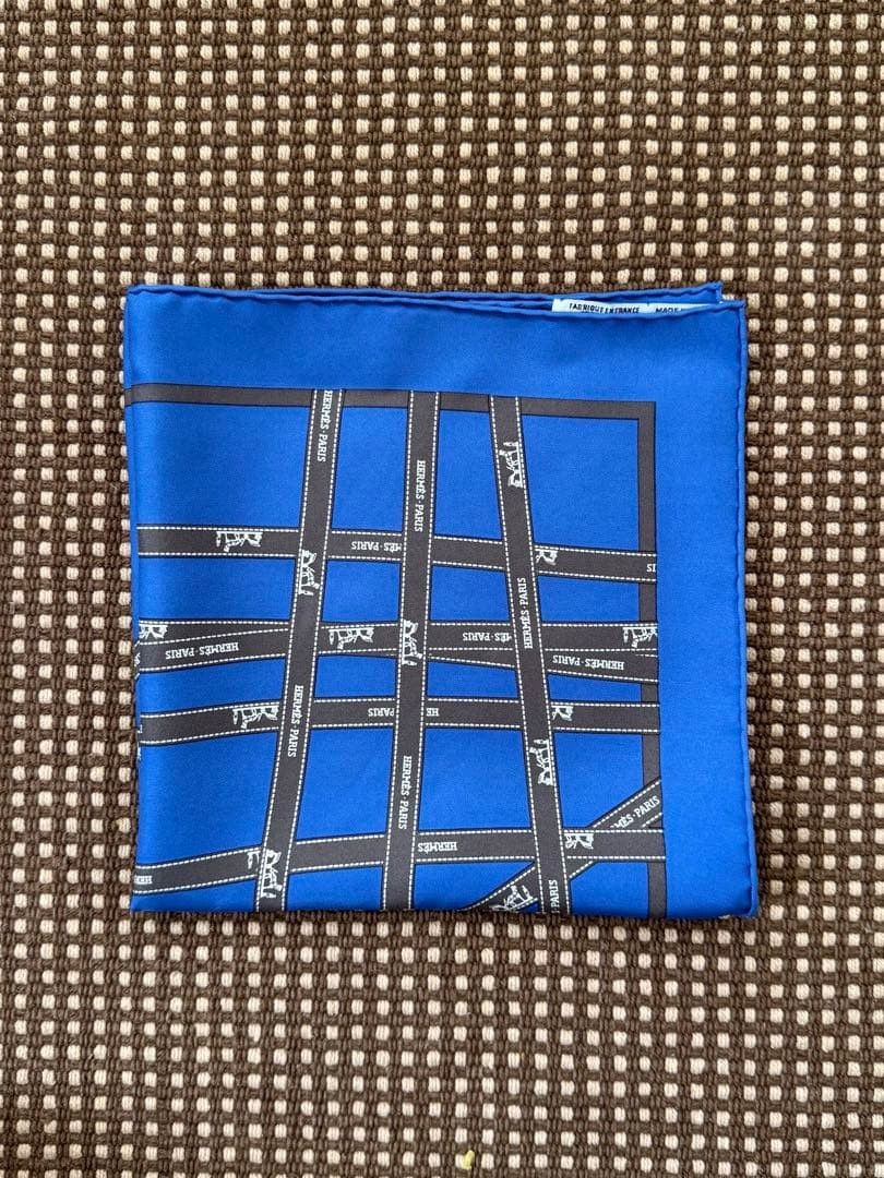 Hermes Carre 45 Bolduc au Carre Silk Scarf 100percent Silk blue Made France rare used image 7
