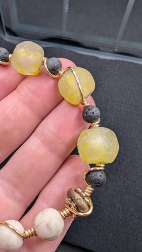 Yellow Sea Glass, Howlite Beaded Wire Wrapped Chunky Bracelet (17cm) S/M Wrist - Picture 5 of 10
