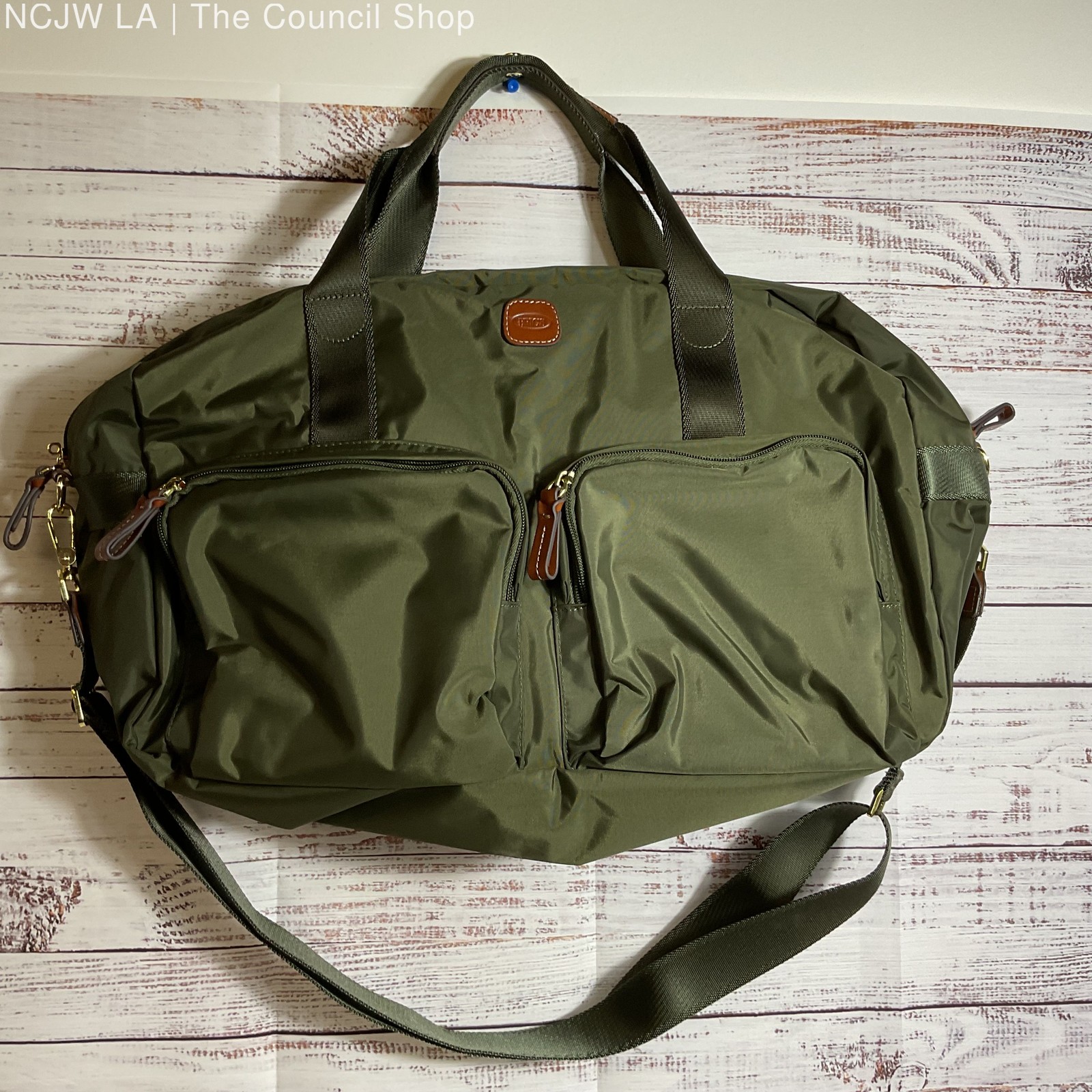 BRIC'S 18" Green Boarding Duffle Travel Bag- GREAT CONDITION