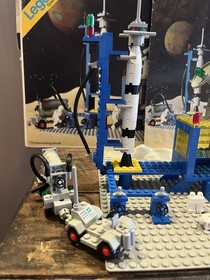 LEGO SPACE 483 ALPHA-1 ROCKET BASE COMPLETE w Instructions Box Parts Hollow Figs