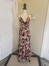 Brand New Designer  Lulus   Sz Medium Floral Print Open Back Maxi Dress