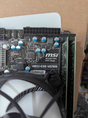 Mini ITX MSI H61I-E35 V2/W8 Motherboard i7 3770 CPU Crucial 16gb DDR3 Ram - Afbeelding 2 van 5