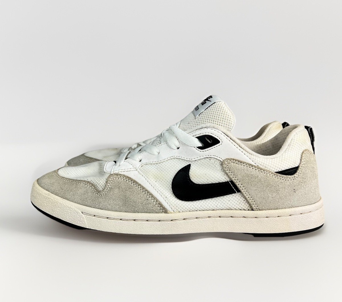 Nike SB Alleyoop White/ Black Women's Size 11