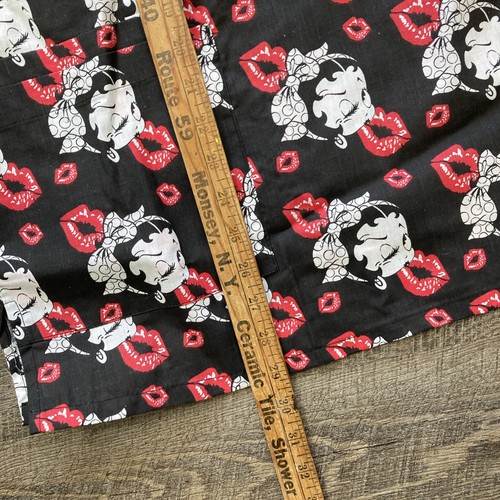 NWT betty boop nurse scrub top size 2X Black And Red - Picture 6 of 6