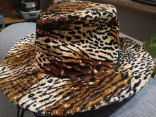 WOMAN'S ANIMAL PRINT VELVET STYLE COWBOY HAT
