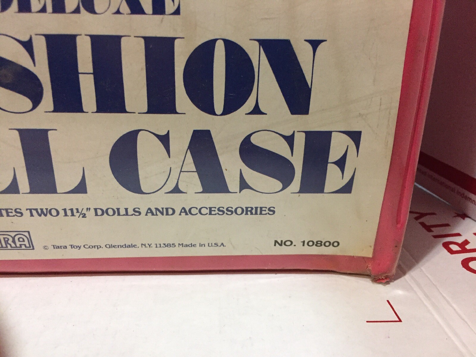Vintage TARA Toy Corp 1970s Deluxe Fashion Doll Case Vinyl Carry