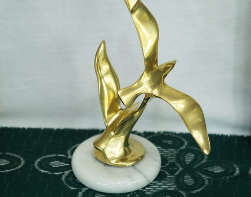 Brass Seagull Sculpture, Birds In Flight, White Marble Base, Asymmetrical, Large - Picture 7 of 17