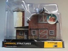 WOODLAND SCENICS O SCALE LIGHTED OLD WEATHERED BARN BUILT & READY gauge WDS5865