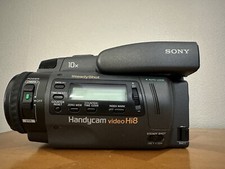 Sony Handycam Video Hi8 CCD-TR700 Video Camera Recorder. Read