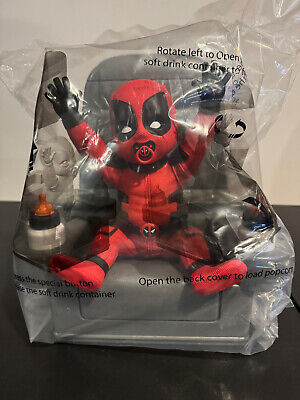 DeadPoolポップコーンバケット New & Sealed Babypool Deadpool Popcorn Bucket & Drink Combo